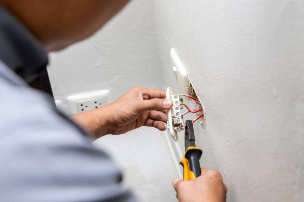 Best Circuit Breaker Repair  in Richmond, IL